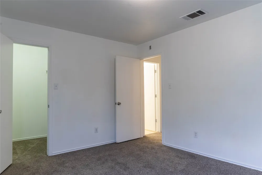 2209 Canvas Back Drive Taylor, TX 76574