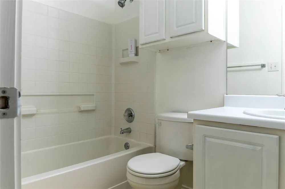 2209 Canvas Back Drive Taylor, TX 76574