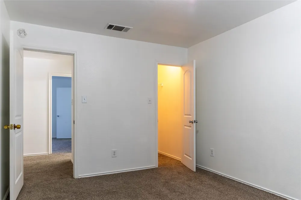 2209 Canvas Back Drive Taylor, TX 76574