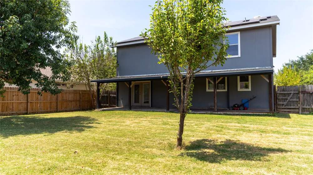 2209 Canvas Back Drive Taylor, TX 76574