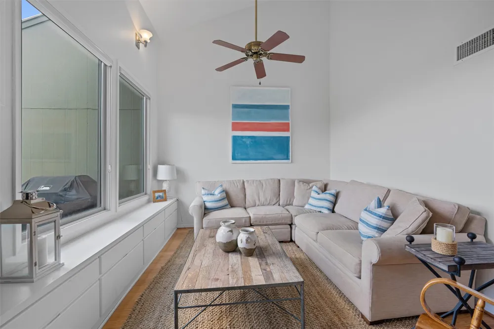 113 Comanche Point Point Venture, TX 78645