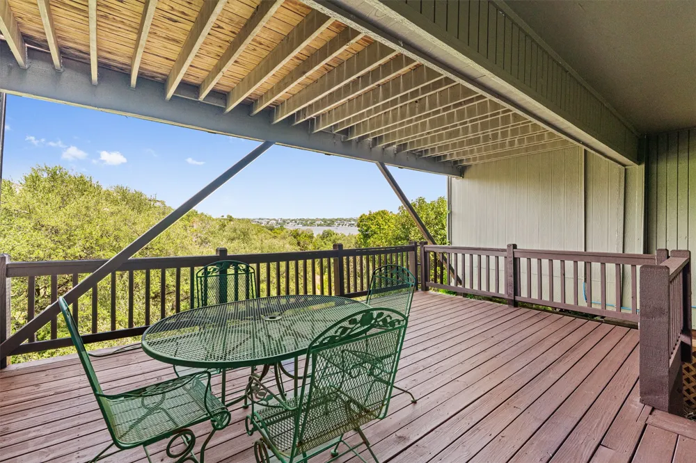113 Comanche Point Point Venture, TX 78645