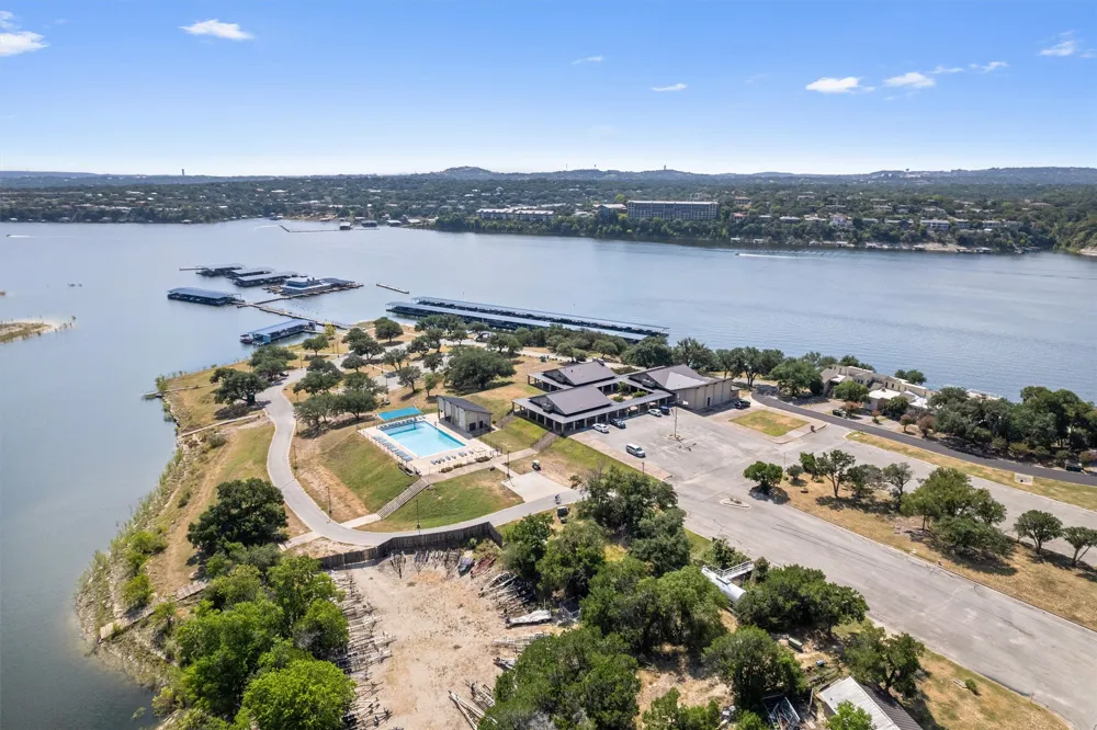 113 Comanche Point Point Venture, TX 78645