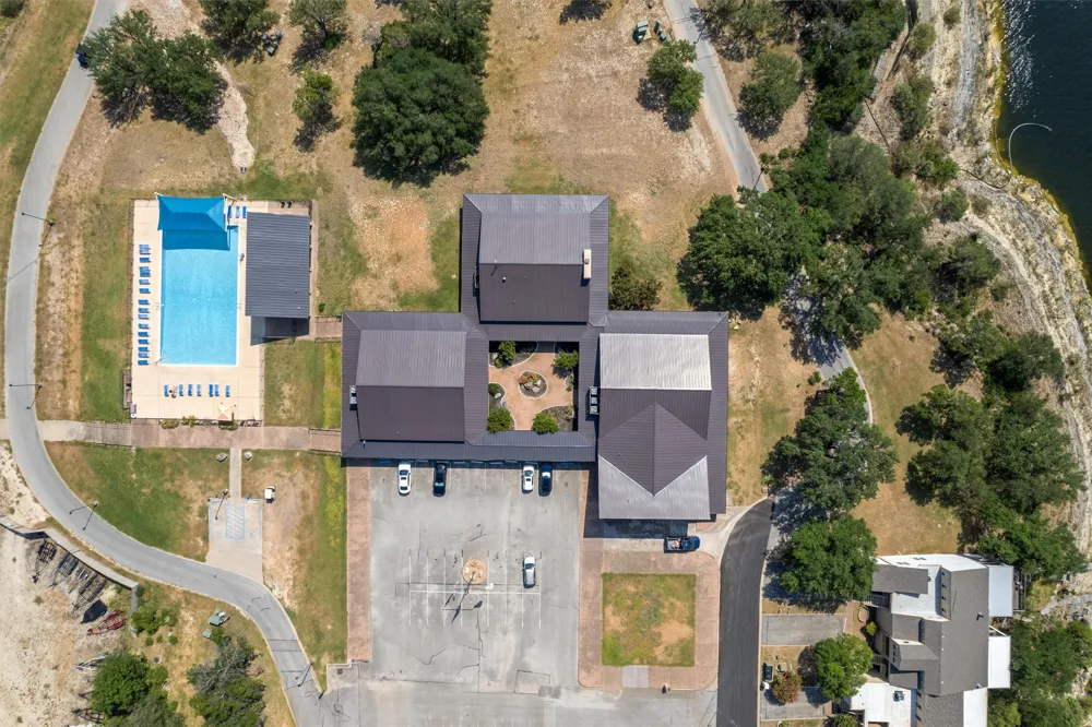 113 Comanche Point Point Venture, TX 78645