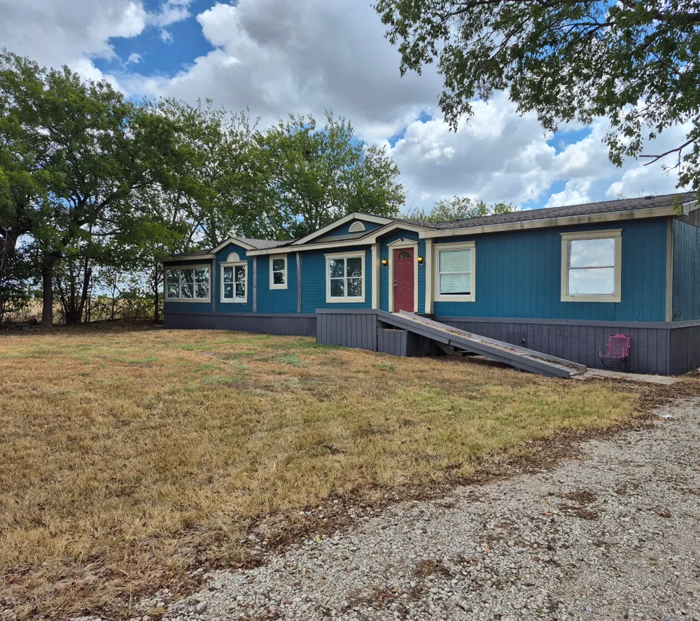 1120 Battle Lake Road Hallsburg, TX 76682