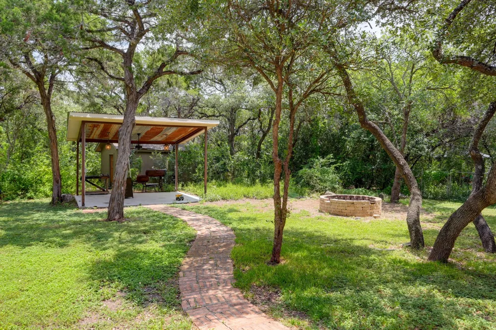 14192 Antonio Drive Helotes, TX 78023