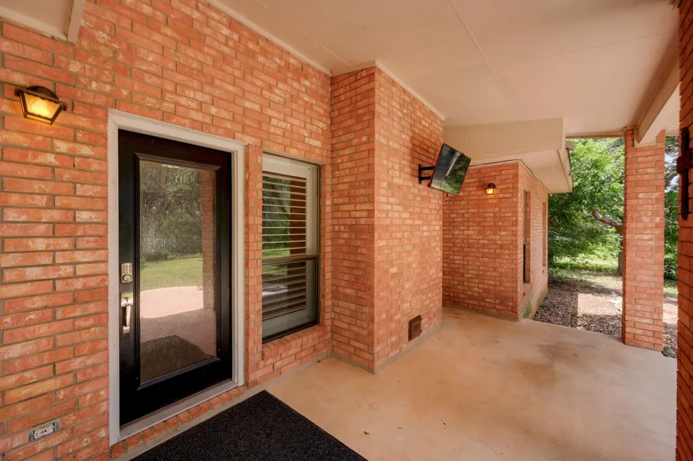 14192 Antonio Drive Helotes, TX 78023