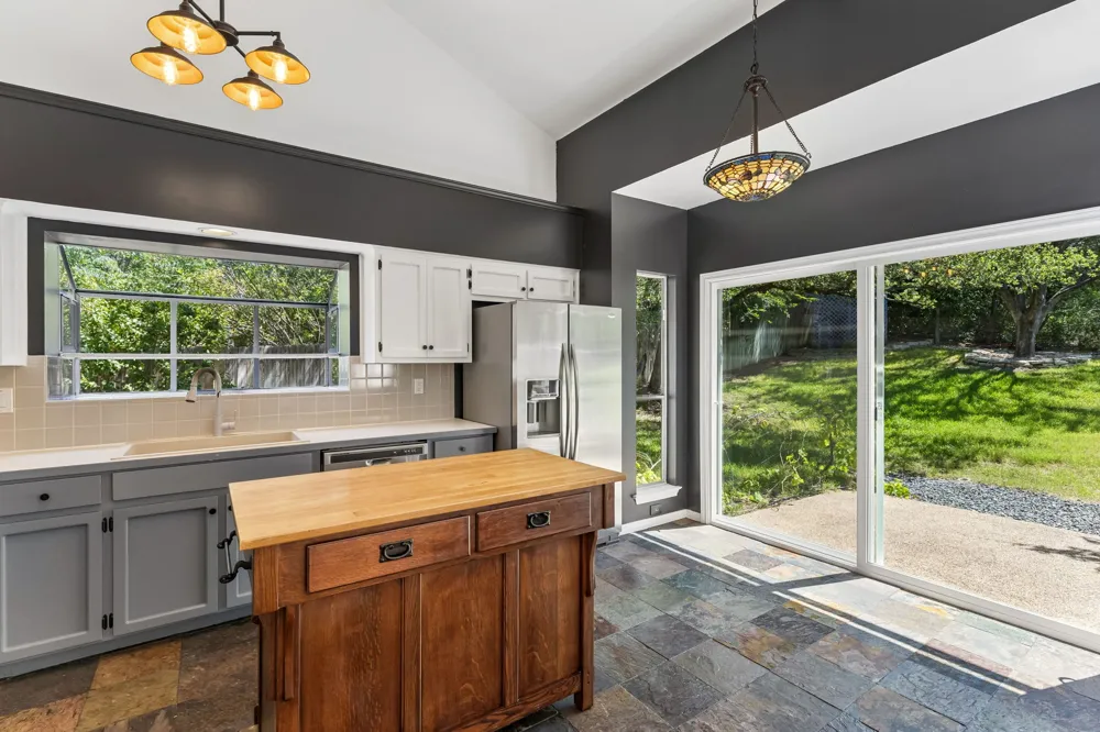 3609 Latimer Drive Austin, TX 78732