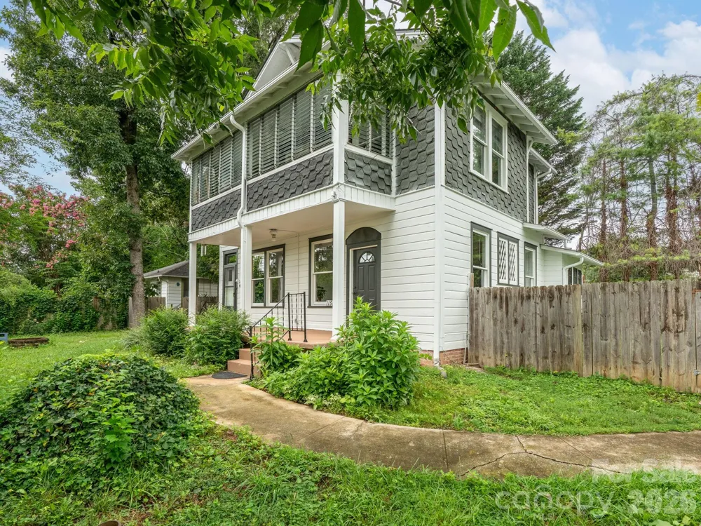 111-113 Stewart Street Hendersonville, NC 28792