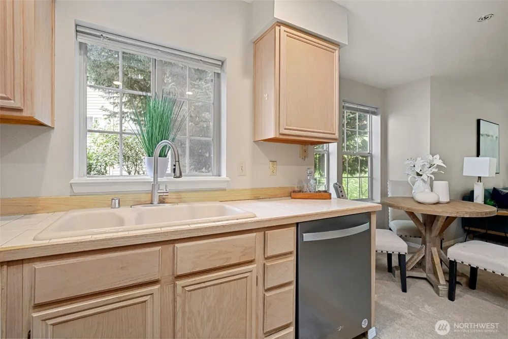 2560 118th Avenue SE #3-201 Bellevue, WA 98005
