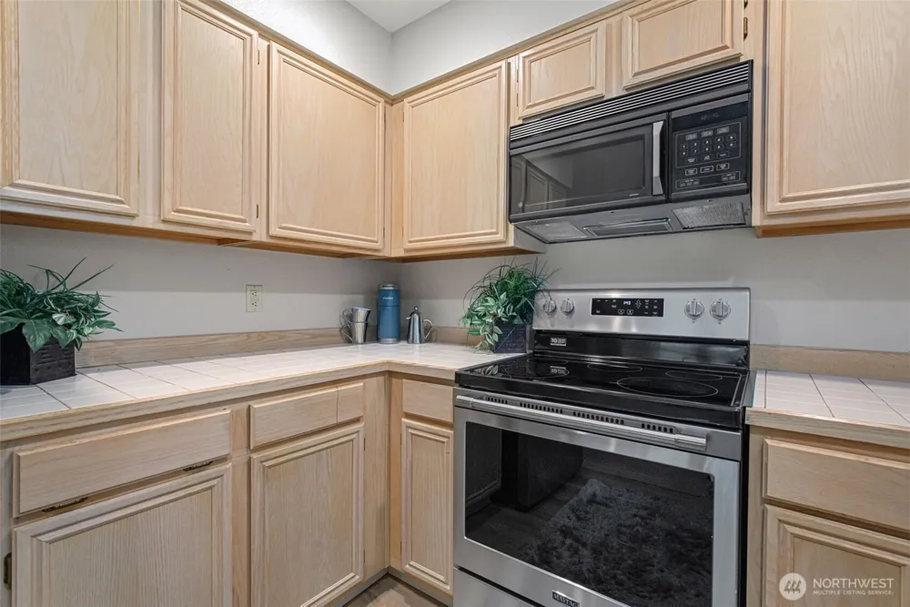2560 118th Avenue SE #3-201 Bellevue, WA 98005