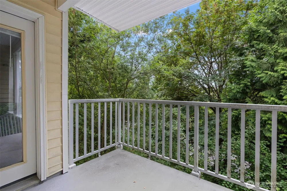 2560 118th Avenue SE #3-201 Bellevue, WA 98005