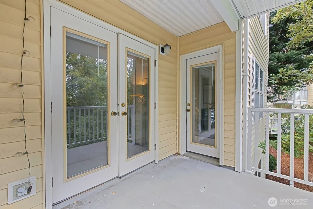 2560 118th Avenue SE #3-201 Bellevue, WA 98005
