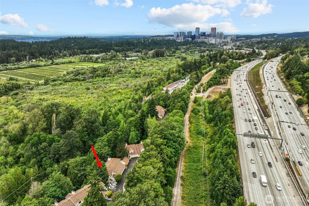 2560 118th Avenue SE #3-201 Bellevue, WA 98005