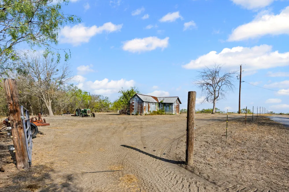 13800 Hokanson Road Del Valle, TX 78617