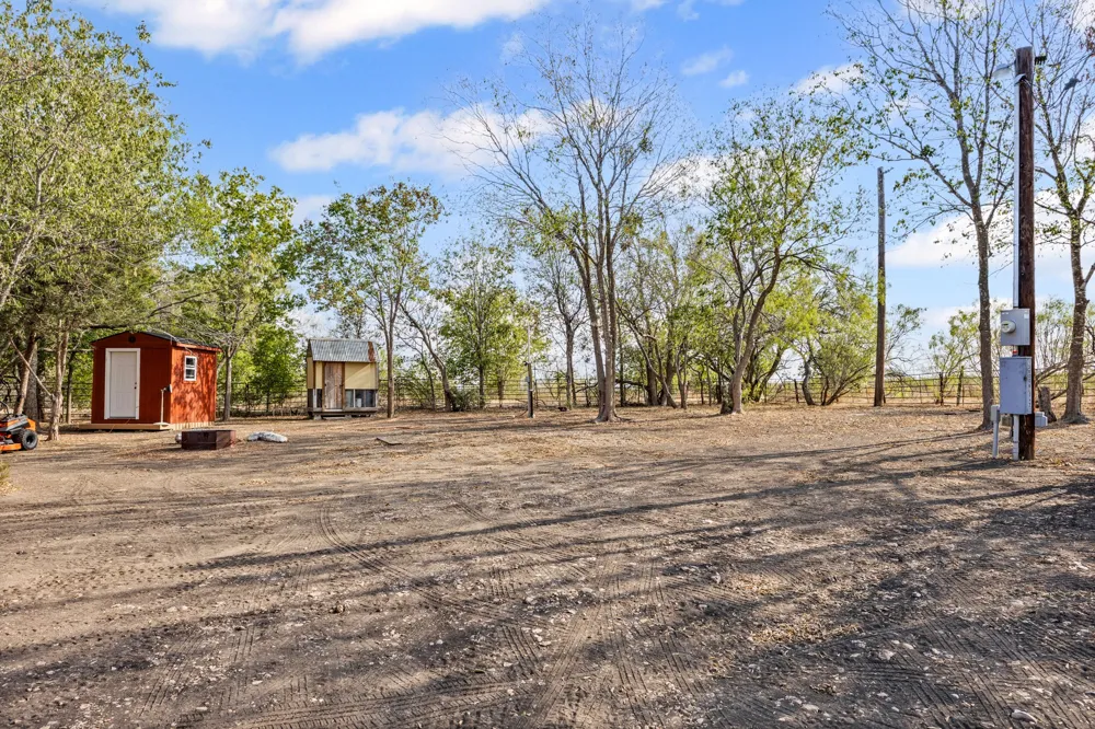 13800 Hokanson Road Del Valle, TX 78617