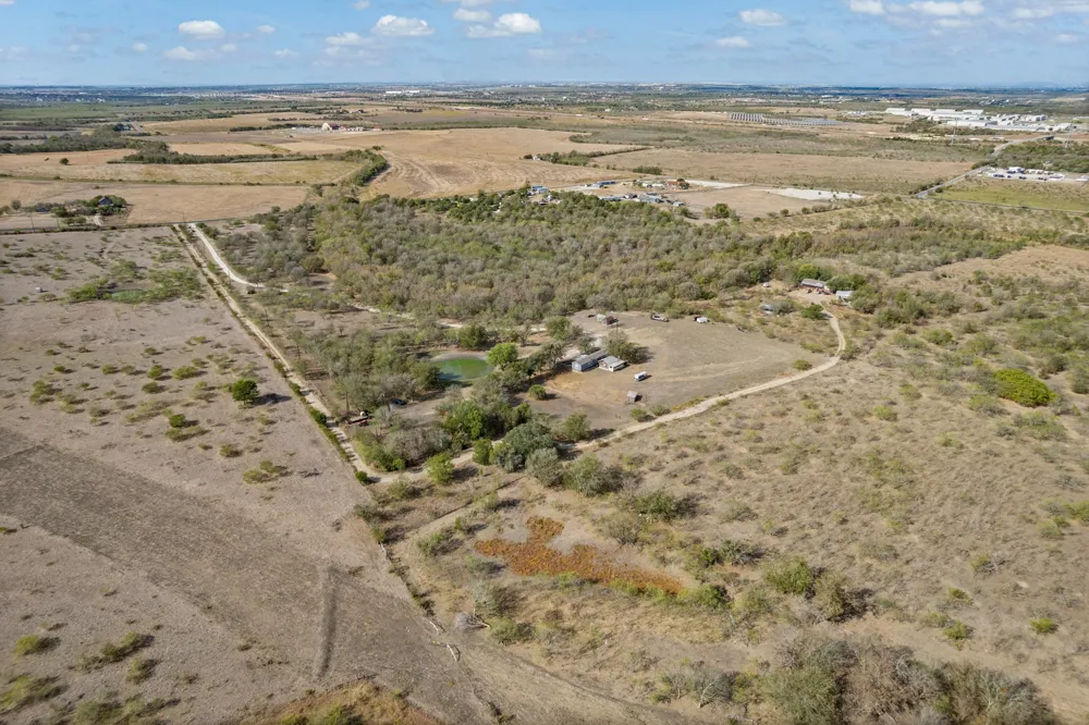 13800 Hokanson Road Del Valle, TX 78617