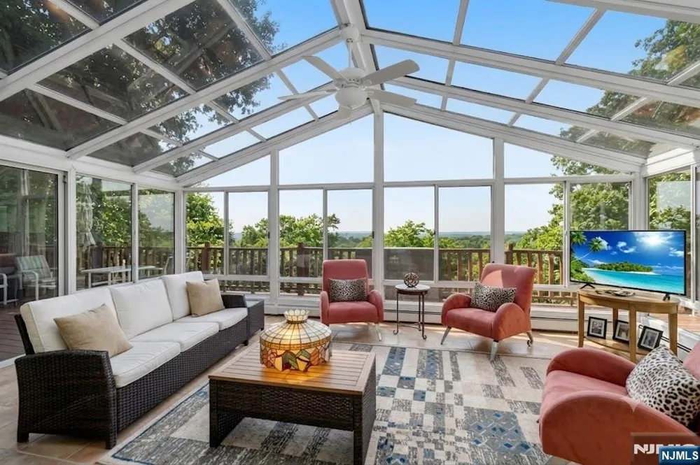703 Stewart Street Ridgefield, NJ 07657