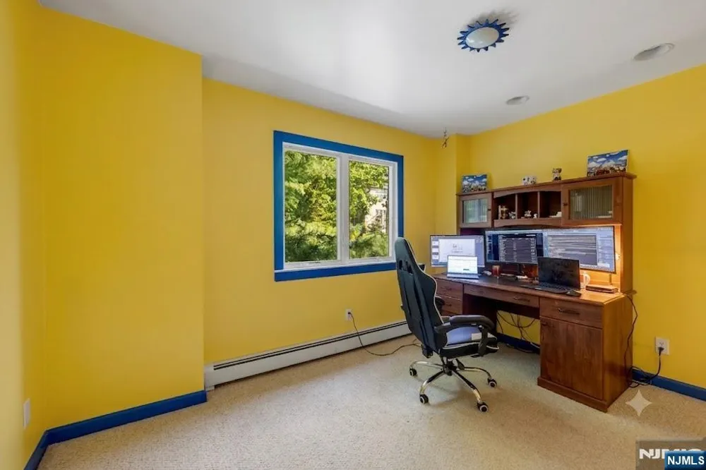 703 Stewart Street Ridgefield, NJ 07657