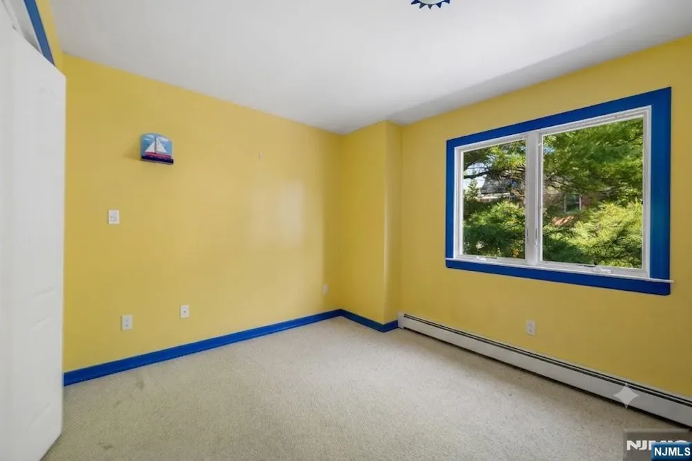 703 Stewart Street Ridgefield, NJ 07657