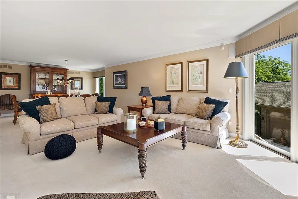 26151 Harbour Pointe Drive Harrison Charter Township, MI 48045