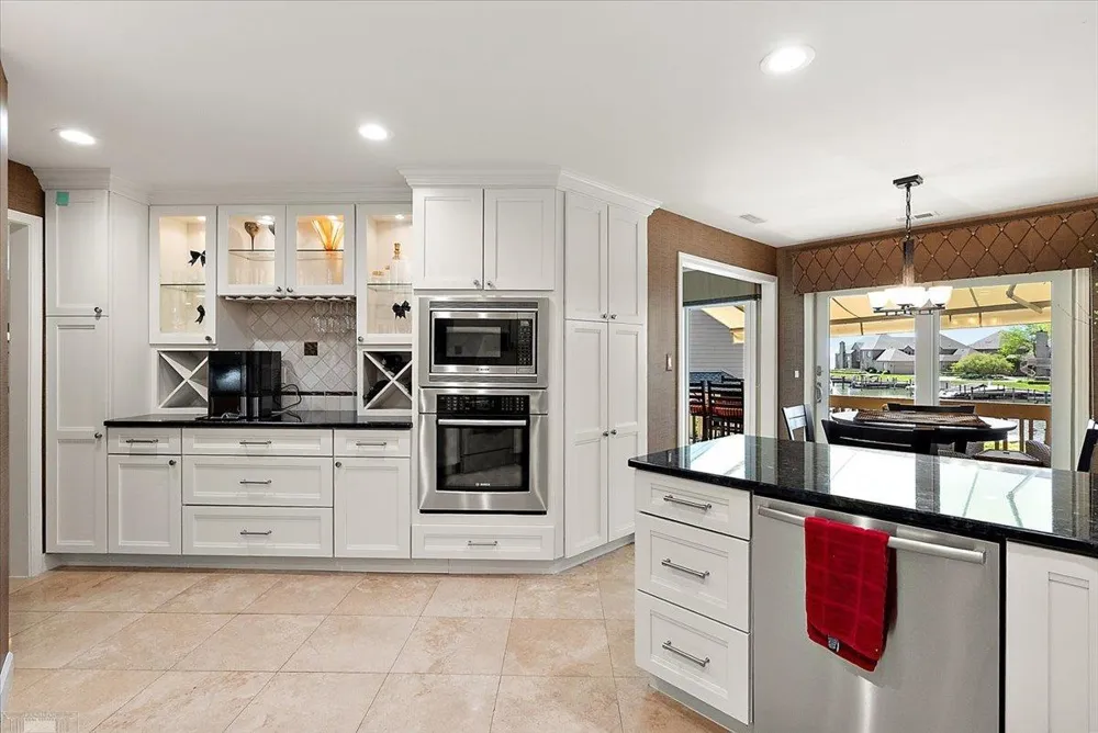 26151 Harbour Pointe Drive Harrison Charter Township, MI 48045