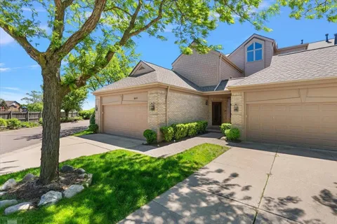 26151 Harbour Pointe Drive