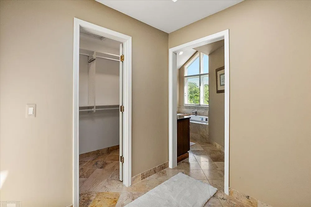 26151 Harbour Pointe Drive Harrison Charter Township, MI 48045