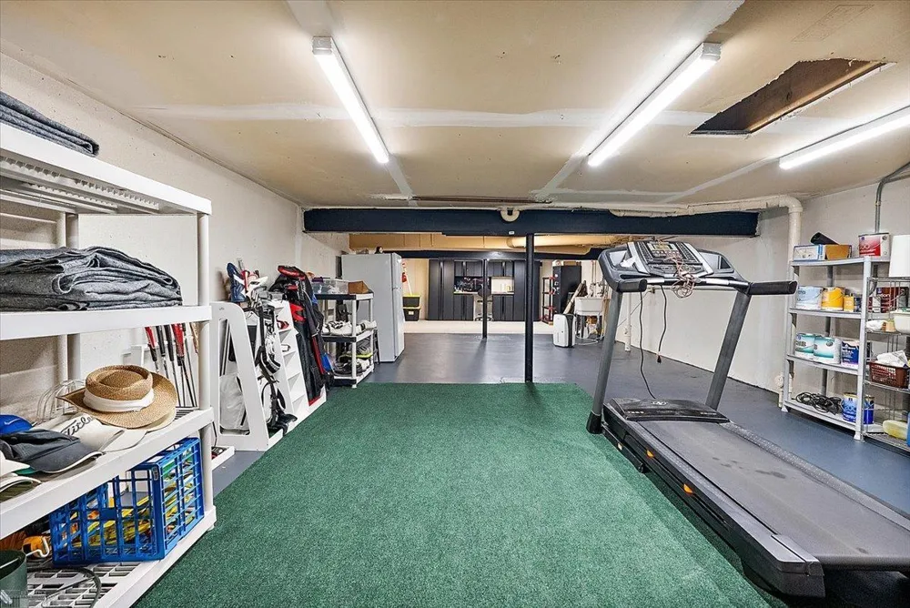 26151 Harbour Pointe Drive Harrison Charter Township, MI 48045
