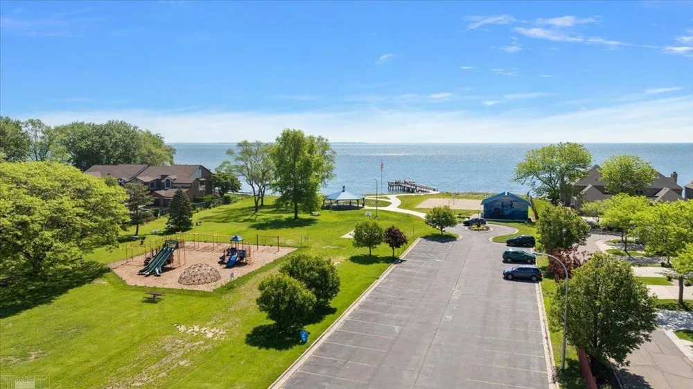 26151 Harbour Pointe Drive Harrison Charter Township, MI 48045