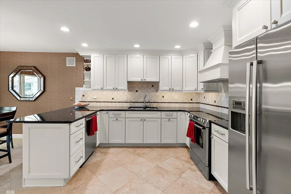 26151 Harbour Pointe Drive Harrison Charter Township, MI 48045
