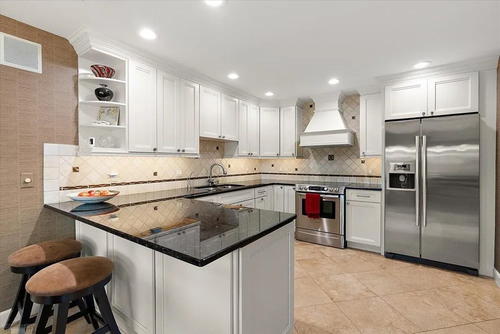 26151 Harbour Pointe Drive Harrison Charter Township, MI 48045