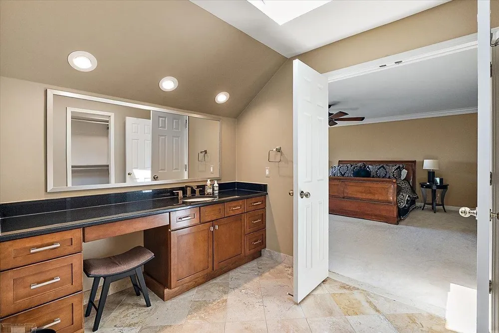 26151 Harbour Pointe Drive Harrison Charter Township, MI 48045
