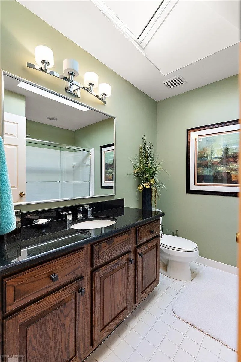 26151 Harbour Pointe Drive Harrison Charter Township, MI 48045