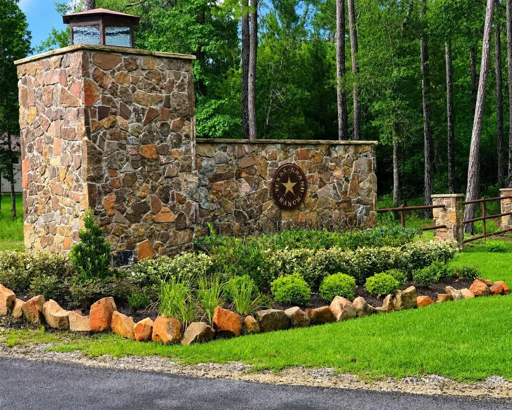 4 Sundog Road Huntsville, TX 77340