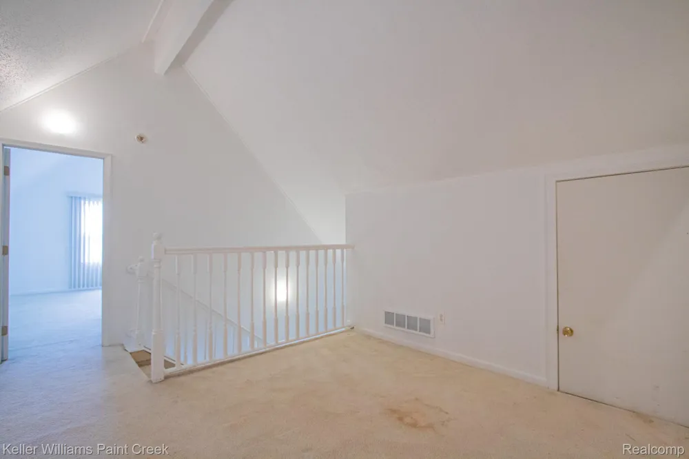 17501 Clarann Street Melvindale City, MI 48122