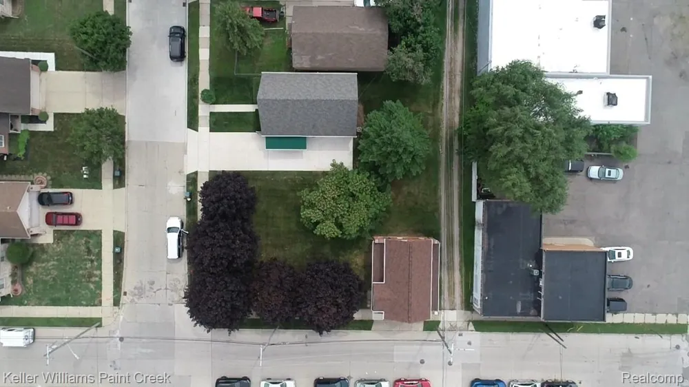 17501 Clarann Street Melvindale City, MI 48122