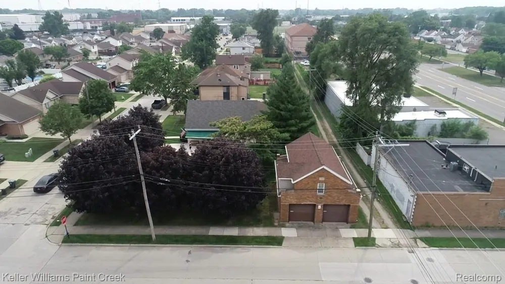 17501 Clarann Street Melvindale City, MI 48122