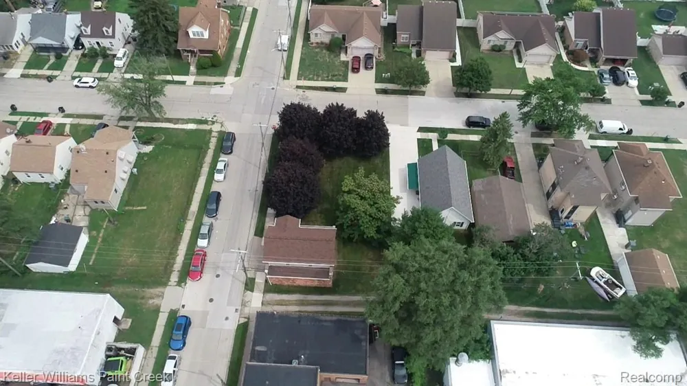 17501 Clarann Street Melvindale City, MI 48122