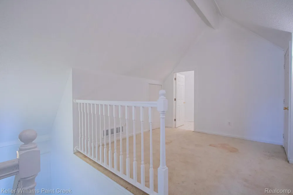 17501 Clarann Street Melvindale City, MI 48122