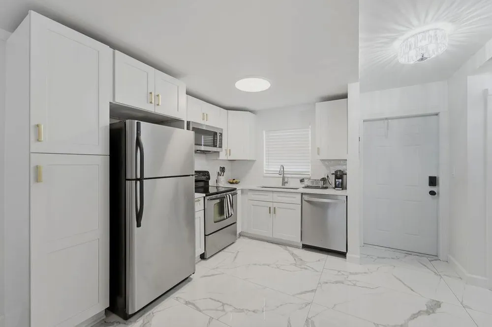 809 W Oakland Park Boulevard #K2 Oakland Park, FL 33311