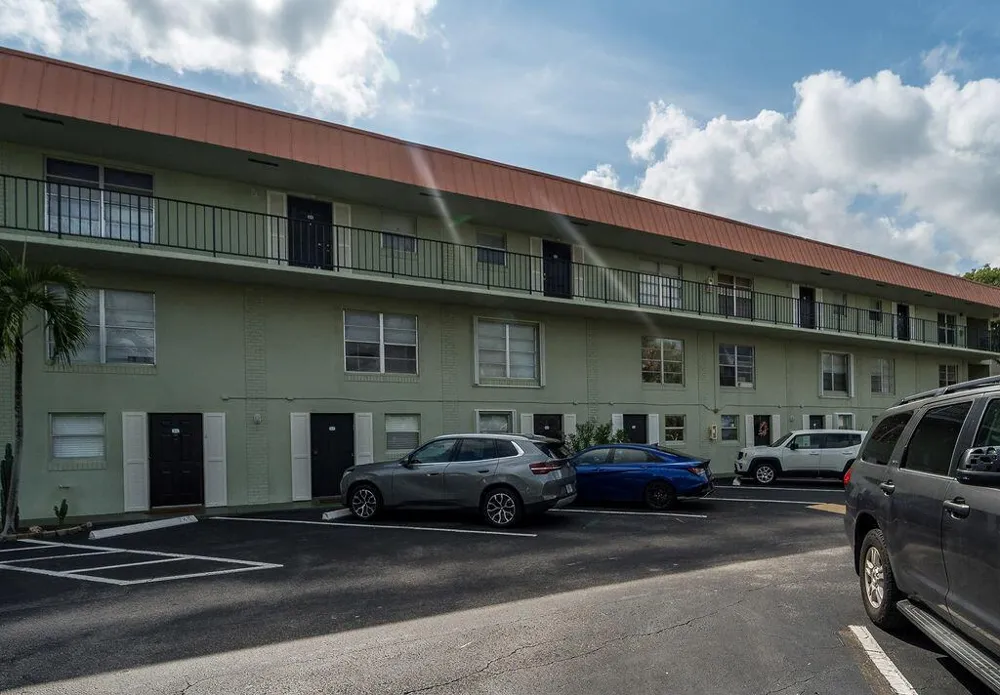 809 W Oakland Park Boulevard #K2 Oakland Park, FL 33311
