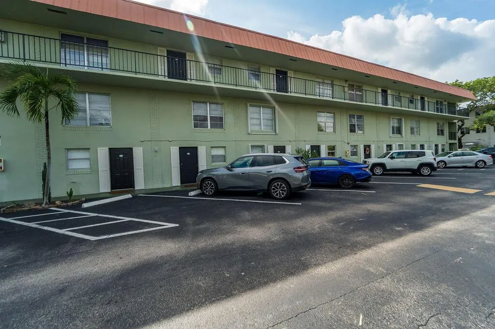 809 W Oakland Park Boulevard #K2 Oakland Park, FL 33311