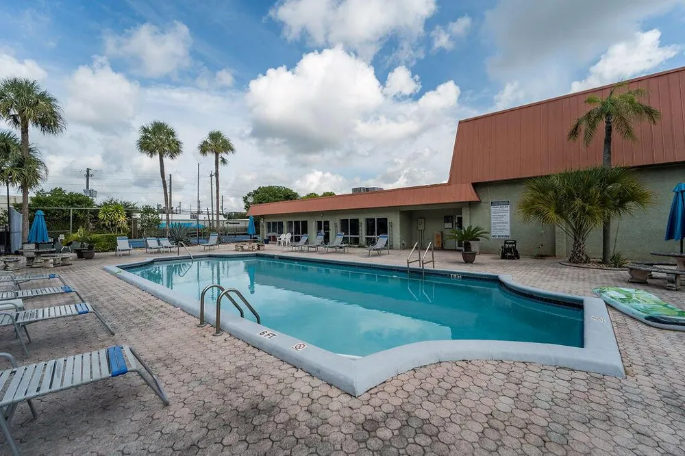 809 W Oakland Park Boulevard #K2 Oakland Park, FL 33311