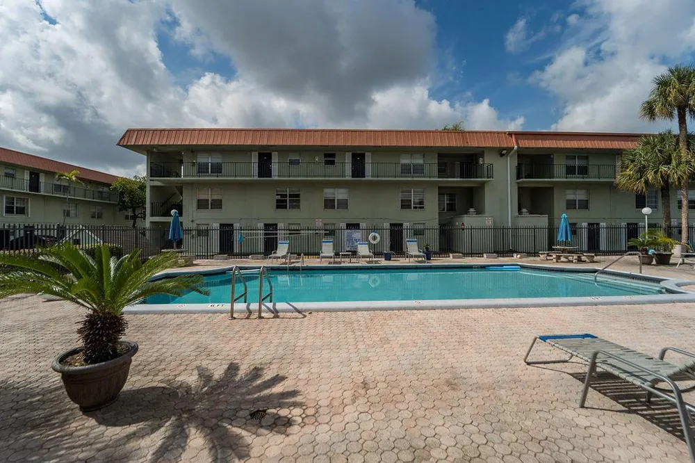809 W Oakland Park Boulevard #K2 Oakland Park, FL 33311