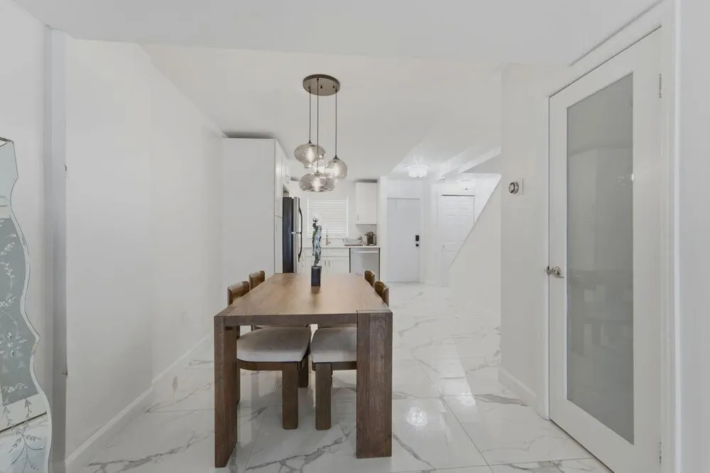 809 W Oakland Park Boulevard #K2 Oakland Park, FL 33311