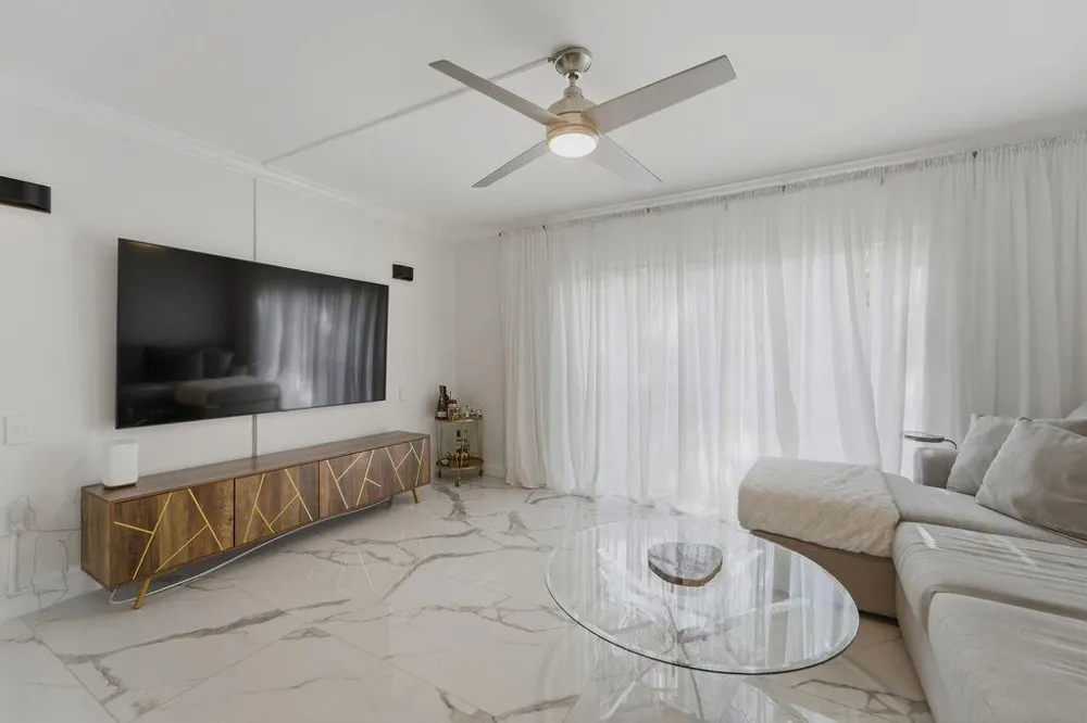 809 W Oakland Park Boulevard #K2 Oakland Park, FL 33311