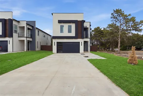 3905 Blue Ridge Boulevard