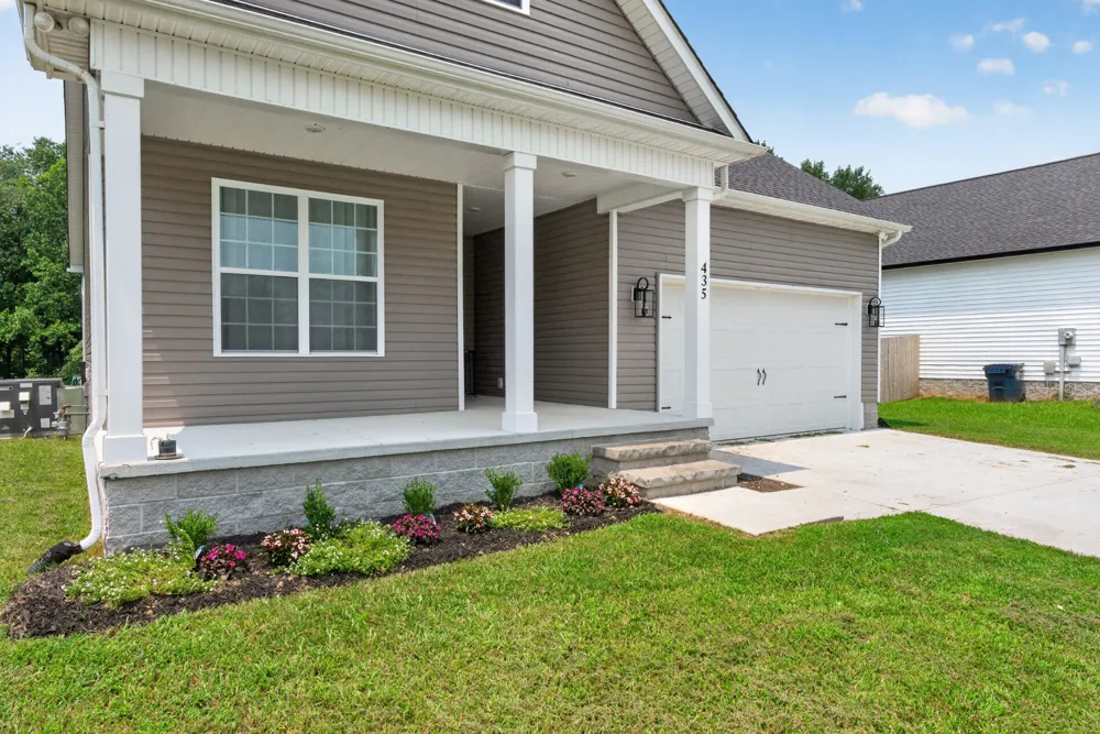 435 Colvert Lake Rd Smithville, TN 37166