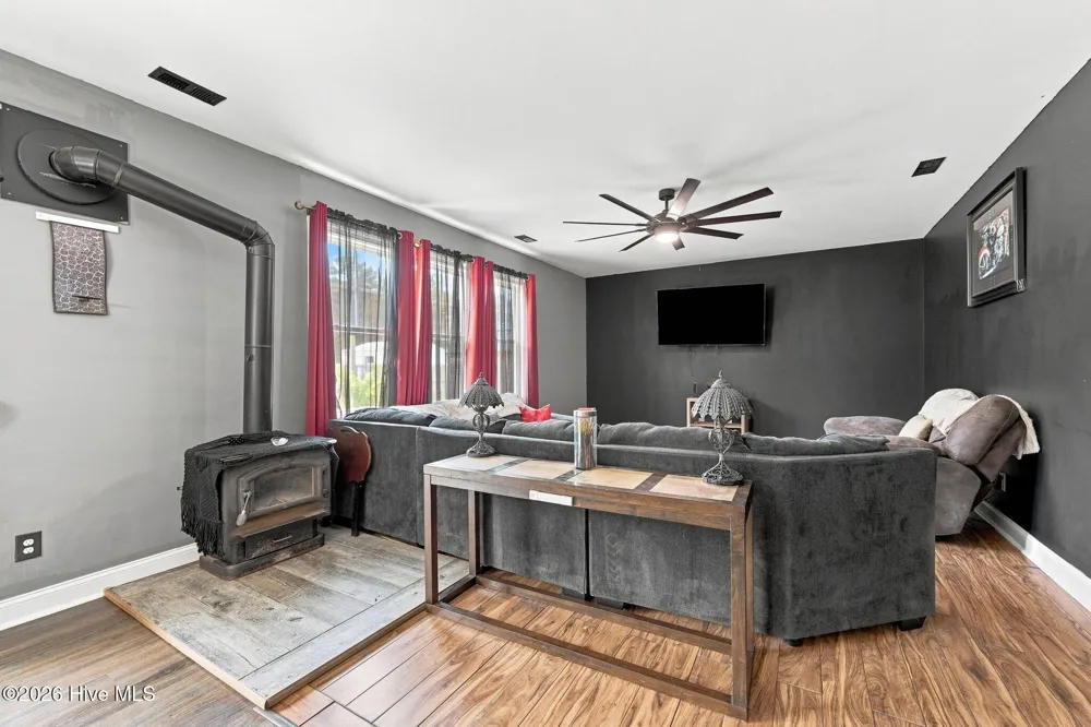 115 Cottle Court Richlands, NC 28574